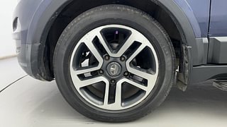 Used 2018 Tata Hexa [2016-2020] XT Diesel Manual tyres LEFT FRONT TYRE RIM VIEW