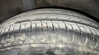 Used 2015 honda Jazz V Petrol Manual tyres RIGHT REAR TYRE TREAD VIEW
