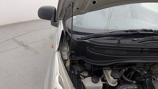 Used 2018 Hyundai Eon [2011-2018] Era + Petrol Manual engine ENGINE RIGHT SIDE HINGE & APRON VIEW