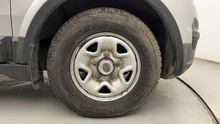 Used 2017 Tata Hexa [2016-2020] XMA Diesel Automatic tyres RIGHT FRONT TYRE RIM VIEW