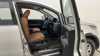 Used 2017 Tata Hexa [2016-2020] XMA Diesel Automatic interior RIGHT SIDE FRONT DOOR CABIN VIEW