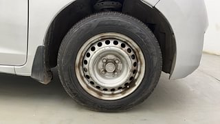 Used 2015 Honda Jazz E MT Petrol Manual tyres RIGHT FRONT TYRE RIM VIEW