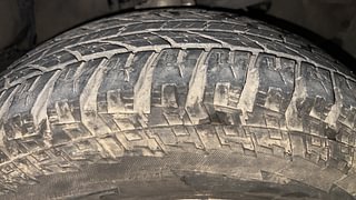 Used 2017 Tata Hexa [2016-2020] XMA Diesel Automatic tyres RIGHT FRONT TYRE TREAD VIEW