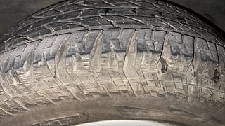 Used 2017 Tata Hexa [2016-2020] XMA Diesel Automatic tyres RIGHT REAR TYRE TREAD VIEW