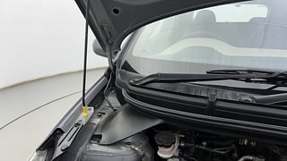 Used 2019 Hyundai Elite i20 [2018-2020] Magna Plus 1.2 Petrol Manual engine ENGINE RIGHT SIDE HINGE & APRON VIEW