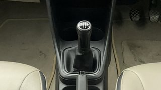 Used 2010 Volkswagen Polo [2010-2014] Comfortline 1.2L (P) Petrol Manual interior GEAR  KNOB VIEW