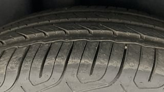 Used 2010 Volkswagen Polo [2010-2014] Comfortline 1.2L (P) Petrol Manual tyres RIGHT REAR TYRE TREAD VIEW