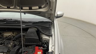 Used 2010 Volkswagen Polo [2010-2014] Comfortline 1.2L (P) Petrol Manual engine ENGINE LEFT SIDE HINGE & APRON VIEW