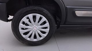 Used 2021 maruti-suzuki S-Presso VXI Plus AMT Petrol Automatic tyres RIGHT REAR TYRE RIM VIEW