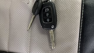Used 2019 Hyundai Elite i20 [2018-2020] Magna Plus 1.2 Petrol Manual extra CAR KEY VIEW