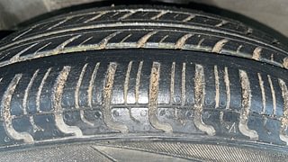 Used 2014 Chevrolet Spark [2012-2017] LS 1.0 Petrol Manual tyres LEFT FRONT TYRE TREAD VIEW