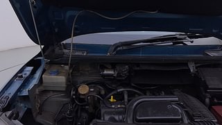 Used 2020 Renault Kwid [2015-2019] 1.0 RXT AMT Opt Petrol Automatic engine ENGINE RIGHT SIDE HINGE & APRON VIEW