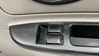 Used 2014 Chevrolet Spark [2012-2017] LS 1.0 Petrol Manual top_features Power windows