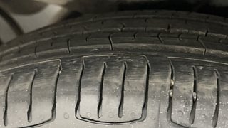 Used 2018 Hyundai Grand i10 [2017-2020] Asta 1.2 Kappa VTVT Petrol Manual tyres LEFT REAR TYRE TREAD VIEW