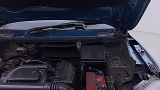 Used 2020 Renault Kwid [2015-2019] 1.0 RXT AMT Opt Petrol Automatic engine ENGINE LEFT SIDE HINGE & APRON VIEW