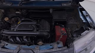 Used 2020 Renault Kwid [2015-2019] 1.0 RXT AMT Opt Petrol Automatic engine ENGINE LEFT SIDE VIEW