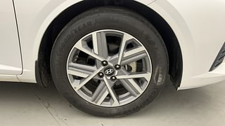 Used 2023 Hyundai Verna SX (O)1.5 VTVT Petrol Manual tyres RIGHT FRONT TYRE RIM VIEW