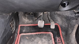Used 2020 Renault Kwid [2015-2019] 1.0 RXT AMT Opt Petrol Automatic interior PEDALS VIEW