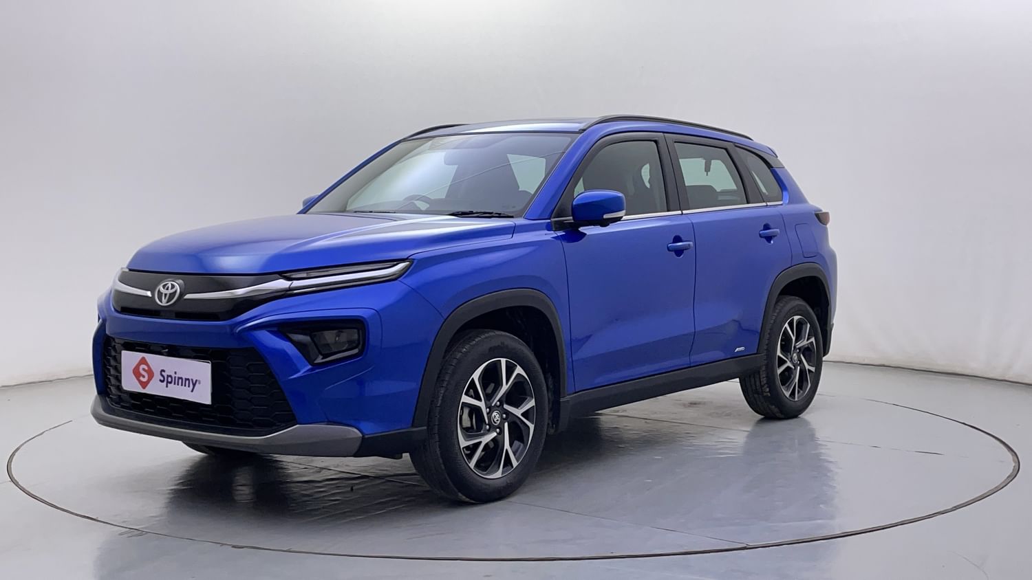 LEFT FRONT CORNER VIEW