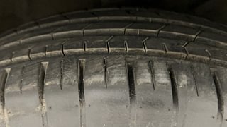 Used 2022 Maruti Suzuki Dzire ZXI Plus AMT Petrol Automatic tyres RIGHT FRONT TYRE TREAD VIEW