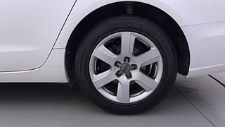 Used 2015 Audi A6 [2011-2015] 2.0 TDI Premium Diesel Automatic tyres LEFT REAR TYRE RIM VIEW