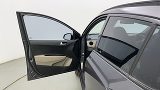 Used 2019 Hyundai Grand i10 [2017-2020] Sportz 1.2 Kappa VTVT Petrol Manual interior LEFT FRONT DOOR OPEN VIEW