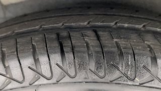 Used 2013 Hyundai i10 magna 1.1 Petrol Manual tyres RIGHT REAR TYRE TREAD VIEW