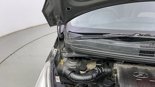 Used 2019 Hyundai Grand i10 [2017-2020] Sportz 1.2 Kappa VTVT Petrol Manual engine ENGINE RIGHT SIDE HINGE & APRON VIEW