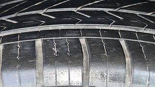 Used 2019 Hyundai Grand i10 [2017-2020] Sportz 1.2 Kappa VTVT Petrol Manual tyres RIGHT REAR TYRE TREAD VIEW