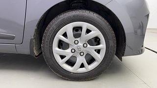 Used 2019 Hyundai Grand i10 [2017-2020] Sportz 1.2 Kappa VTVT Petrol Manual tyres RIGHT FRONT TYRE RIM VIEW