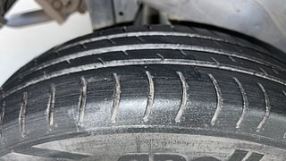 Used 2013 Maruti Suzuki Wagon R 1.0 [2010-2013] LXi CNG Petrol+cng Manual tyres RIGHT REAR TYRE TREAD VIEW