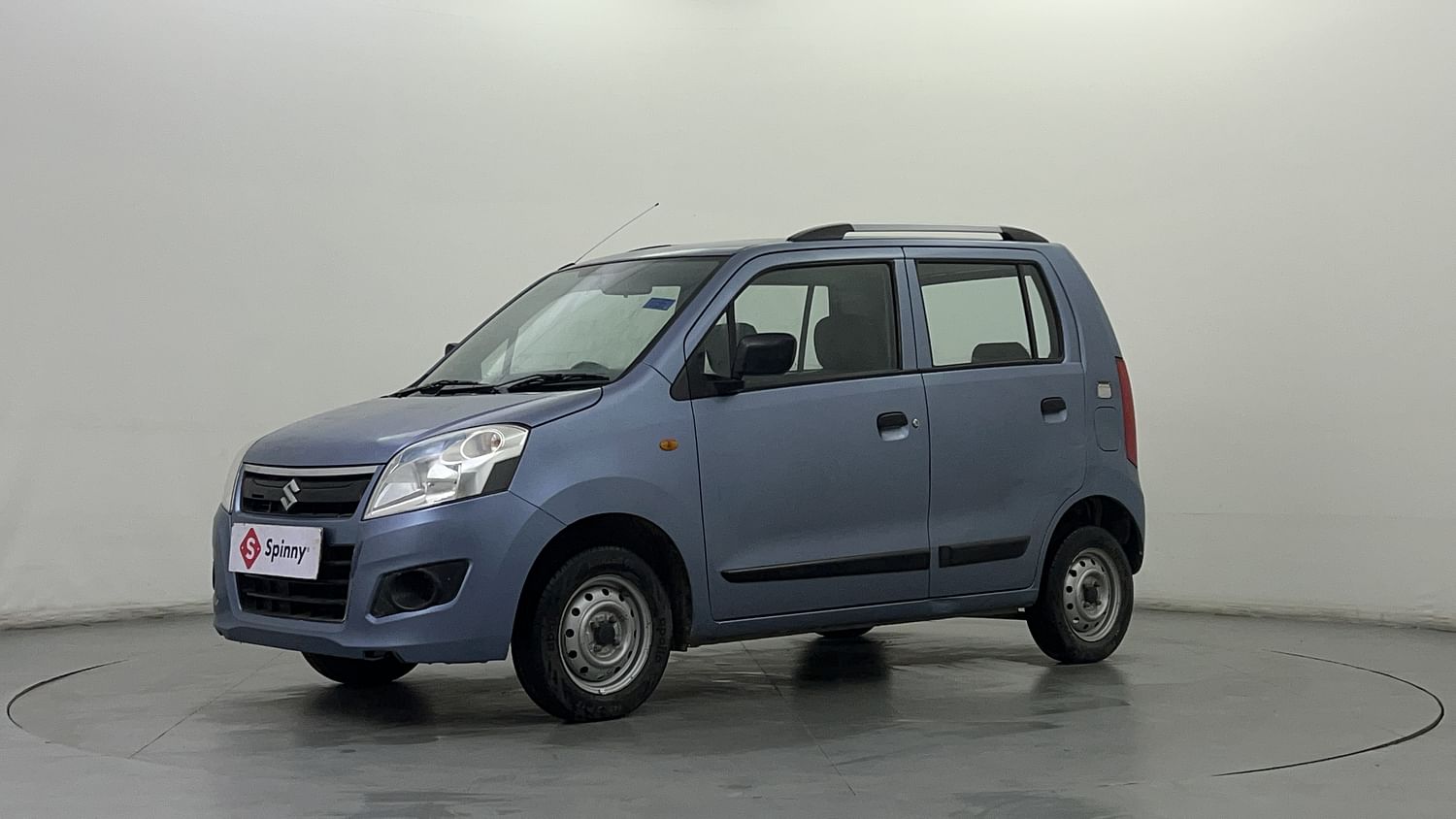 LEFT FRONT CORNER VIEW