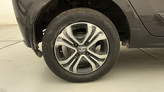 Used 2022 Tata Tiago Revotron XZ Plus CNG Petrol+cng Manual tyres RIGHT REAR TYRE RIM VIEW