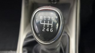 Used 2020 Mahindra XUV 300 W8 (O) Diesel Diesel Manual interior GEAR  KNOB VIEW
