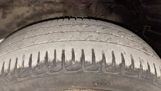 Used 2013 Maruti Suzuki Wagon R 1.0 [2010-2019] VXi Petrol Manual tyres LEFT FRONT TYRE TREAD VIEW