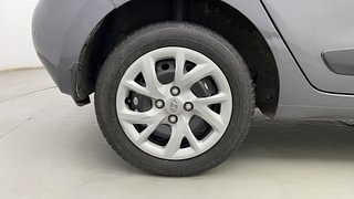 Used 2019 Hyundai Grand i10 [2017-2020] Sportz 1.2 Kappa VTVT Petrol Manual tyres RIGHT REAR TYRE RIM VIEW