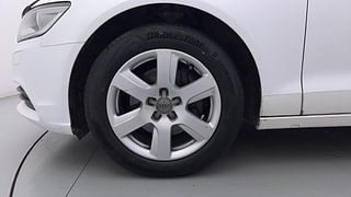 Used 2015 Audi A6 [2011-2015] 2.0 TDI Premium Diesel Automatic tyres LEFT FRONT TYRE RIM VIEW