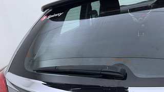 Used 2017 Maruti Suzuki Baleno [2015-2019] Zeta Petrol Petrol Manual top_features Rear wiper