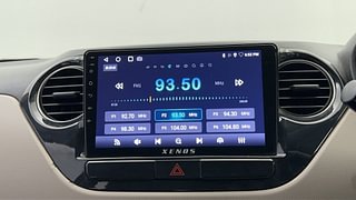 Used 2019 Hyundai Grand i10 [2017-2020] Sportz 1.2 Kappa VTVT Petrol Manual top_features Integrated (in-dash) music system
