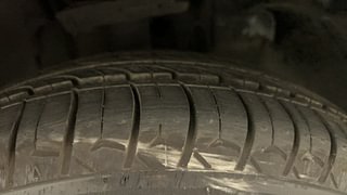 Used 2022 Tata Tiago Revotron XZ Plus CNG Petrol+cng Manual tyres RIGHT FRONT TYRE TREAD VIEW