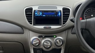 Used 2013 Hyundai i10 magna 1.1 Petrol Manual interior MUSIC SYSTEM & AC CONTROL VIEW