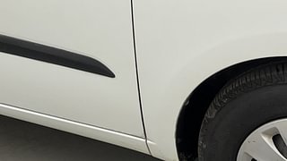 Used 2013 Hyundai i10 magna 1.1 Petrol Manual dents MINOR SCRATCH