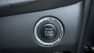 Used 2017 Maruti Suzuki Baleno [2015-2019] Zeta Petrol Petrol Manual top_features Keyless start