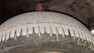 Used 2013 Maruti Suzuki Wagon R 1.0 [2010-2019] VXi Petrol Manual tyres RIGHT FRONT TYRE TREAD VIEW