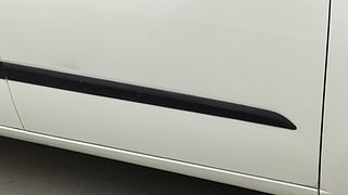 Used 2013 Hyundai i10 magna 1.1 Petrol Manual dents MINOR SCRATCH