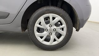 Used 2019 Hyundai Grand i10 [2017-2020] Sportz 1.2 Kappa VTVT Petrol Manual tyres LEFT REAR TYRE RIM VIEW