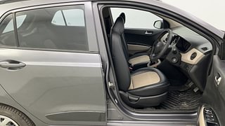 Used 2019 Hyundai Grand i10 [2017-2020] Sportz 1.2 Kappa VTVT Petrol Manual interior RIGHT SIDE FRONT DOOR CABIN VIEW