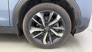 Used 2020 Mahindra XUV 300 W8 (O) Diesel Diesel Manual tyres RIGHT FRONT TYRE RIM VIEW