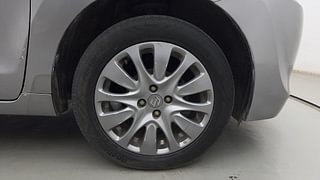 Used 2017 Maruti Suzuki Baleno [2015-2019] Zeta Petrol Petrol Manual tyres RIGHT FRONT TYRE RIM VIEW
