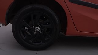 Used 2016 Honda Jazz [2015-2019] V Diesel Diesel Manual tyres RIGHT REAR TYRE RIM VIEW
